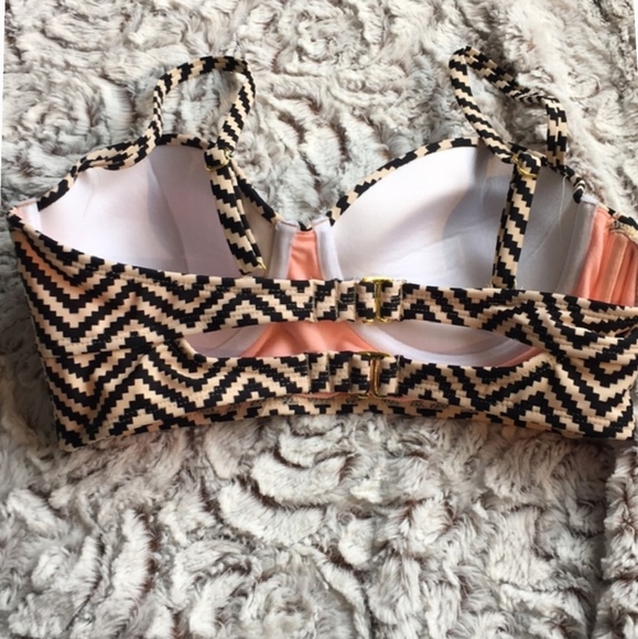 Bikini Top - Picture 2 of 2